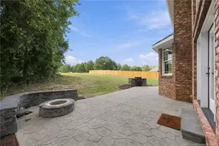 249 Saintsbury Pl, Sanford, NC 27332 - Photo 45
