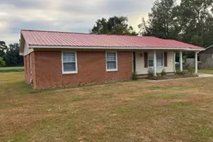5913 McDonald Rd, Parkton, NC 28371 - Photo 3