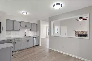 827 Windingwood Pl, Hope Mills, NC 28348 - Photo 13
