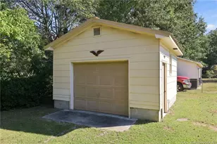 100 E C St, Erwin, NC 28339 - Photo 43