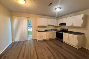 5835 Aftonshire Dr, Fayetteville, NC 28304 - Photo 5