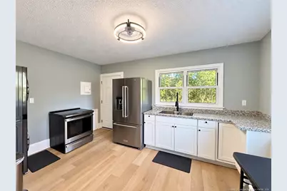 1049 Winslow Street, Fayetteville, NC 28306 - Photo 5