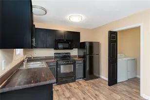1021 Wood Creek Dr, Fayetteville, NC 28314 - Photo 11