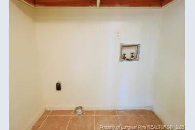 711 Niven Avenue, Raeford, NC 28376 - Photo 17