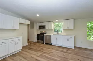 5524 Gilcrest Sands Dr, Hope Mills, NC 28348 - Photo 9