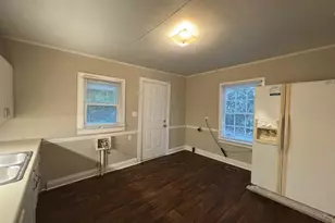 314 Homewood St, Fayetteville, NC 28306 - Photo 5