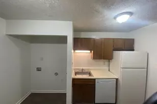 6400 Starbrook Dr, Fayetteville, NC 28304 - Photo 5