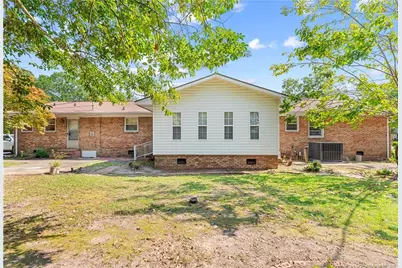 700 E Harnett Street, Dunn, NC 28334 - Photo 21