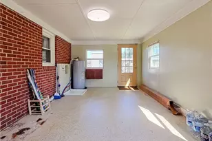 5128 Redwood Dr, Fayetteville, NC 28304 - Photo 19