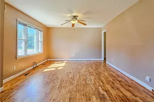 5128 Redwood Dr, Fayetteville, NC 28304 - Photo 5