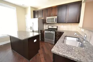 10410 Sablewood Dr, Raleigh, NC 27617 - Photo 7