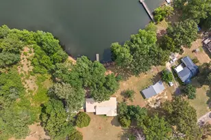 113 Lakeview Dr, Red Springs, NC 28377 - Photo 9