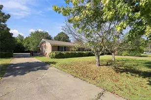 420 Jamestown Ave, Fayetteville, NC 28303 - Photo 3