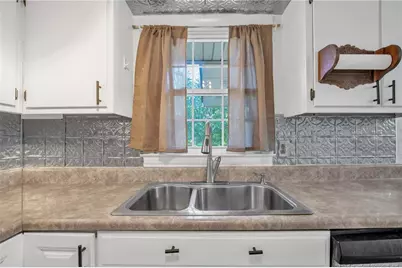 6569 Winthrop Drive, Fayetteville, NC 28311 - Photo 13