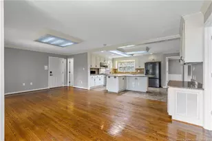 2728 Bennington Rd, Fayetteville, NC 28303 - Photo 17