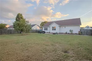 1023 Canter Ln, Hope Mills, NC 28348 - Photo 25