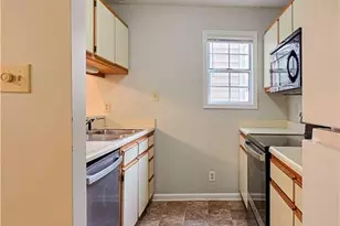 2705 Preston Woods Ln, Fayetteville, NC 28304 - Photo 21