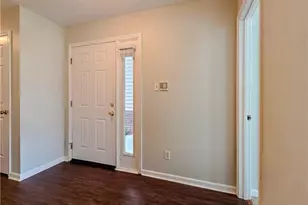 2705 Preston Woods Ln, Fayetteville, NC 28304 - Photo 5