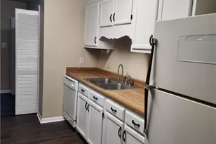 6873 Timbercroft Dr, Fayetteville, NC 28314 - Photo 3