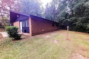 2331 Lake Ave, Fayetteville, NC 28301 - Photo 3