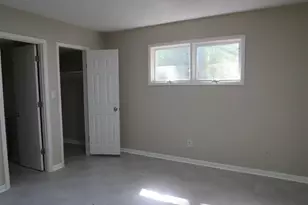 210-24 Colonial Dr, Fayetteville, NC 28301 - Photo 3