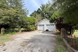 603 74 Hwy, Maxton, NC 28364 - Photo 7