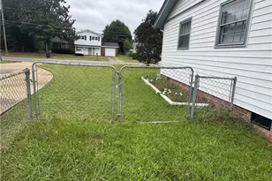 680 Newport Rd, Fayetteville, NC 28314 - Photo 3