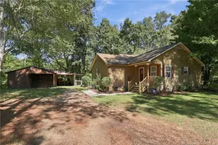 5885 St Patricks Dr, Fayetteville, NC 28306 - Photo 5