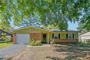 2226 Kingsberry Ln, Fayetteville, NC 28304 - Photo 1