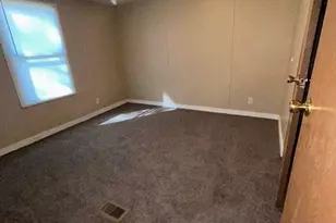 100 Buckshot Dr, Lumberton, NC 28358 - Photo 5