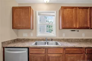 1631 Silver Ridge Ct, Fayetteville, NC 28304 - Photo 5