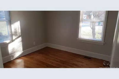 1011 E 10th Street, Lumberton, NC 28358 - Photo 5