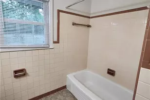 2005 Camden Rd, Fayetteville, NC 28306 - Photo 11