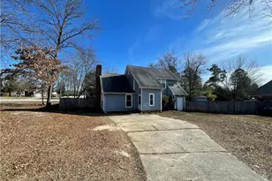 6383 Hawfield Dr, Fayetteville, NC 28303 - Photo 1