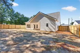 5671 Wiggins Dr, Fayetteville, NC 28306 - Photo 29