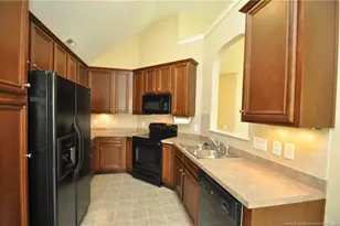 409 Braxman Ln, Holly Springs, NC 27540 - Photo 5