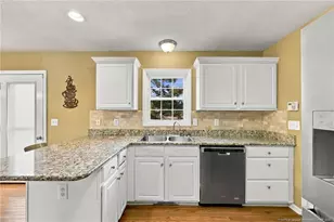 90 Canyon Ct, Sanford, NC 27332 - Photo 9