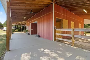 28705 N Turnpike Rd, Wagram, NC 28396 - Photo 5