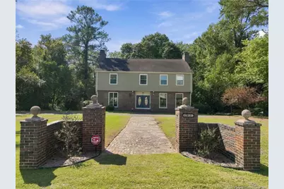 1013 Riverside Boulevard, Lumberton, NC 28358 - Photo 3