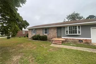 5947 Lexington Dr, Hope Mills, NC 28348 - Photo 1