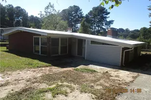 4316 Wavetree Dr, Fayetteville, NC 28306 - Photo 1