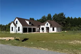 5710 Edge Farm Dr, Hope Mills, NC 28348 - Photo 1