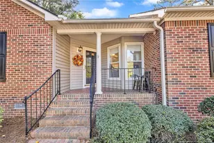 2505 Buckingham Dr, Sanford, NC 27330 - Photo 3