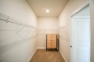 268 Umstead St, Sanford, NC 27330 - Photo 17