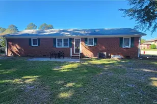 701 Freda Ct, Spring Lake, NC 28390 - Photo 5