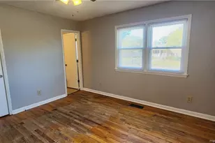 701 Freda Ct, Spring Lake, NC 28390 - Photo 9