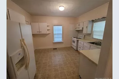 3915 Russell Street, Hope Mills, NC 28348 - Photo 3