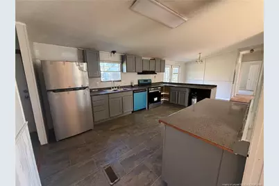 616 Hillcrest Drive, Raeford, NC 28376 - Photo 3