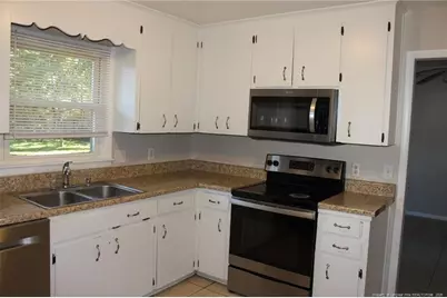 1015 Bingham Drive, Fayetteville, NC 28304 - Photo 3