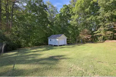 2017 Longwood Avenue, Sanford, NC 27330 - Photo 31